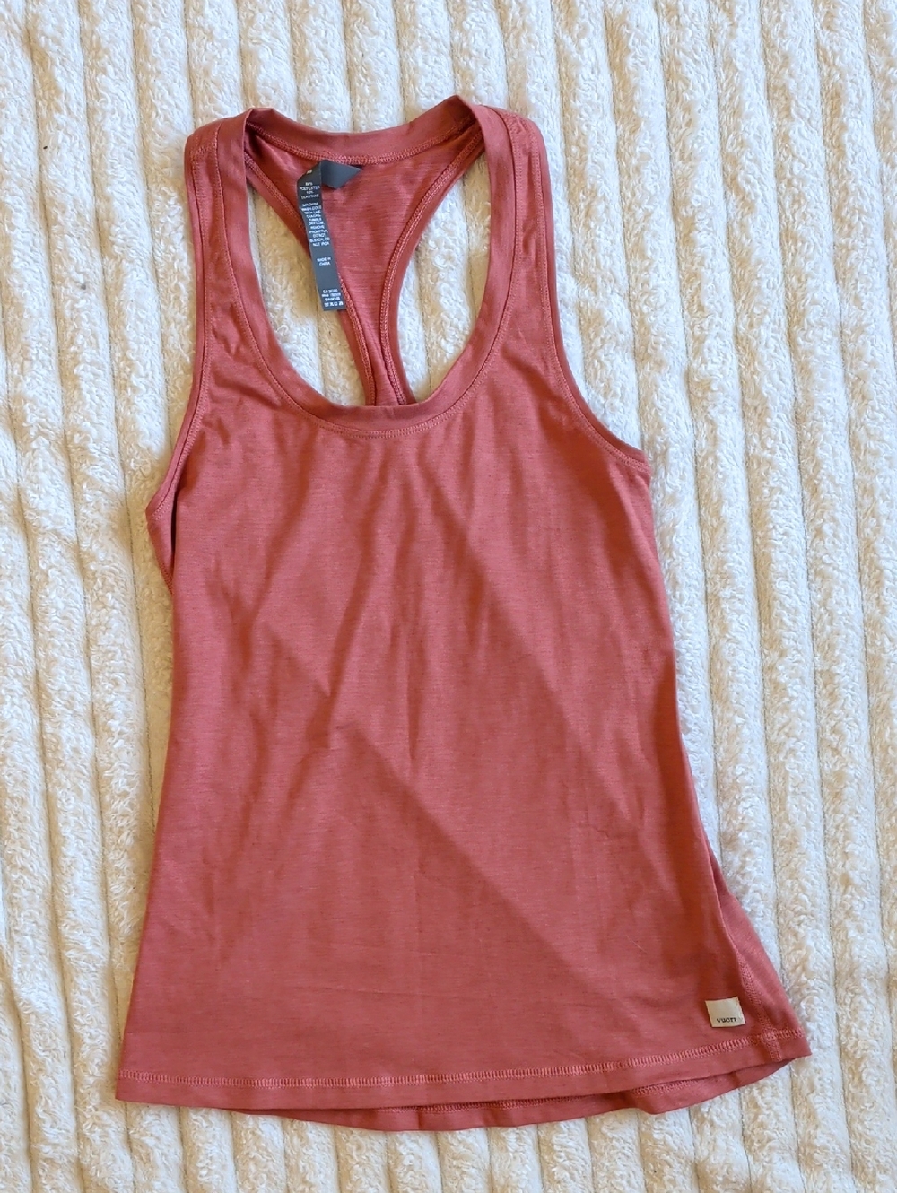 Vuori Lux Performance Women’s Racerback Tank Top - Rust